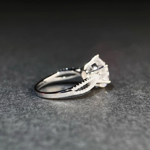 5 carat moissanite ring with six-prong setting and split-shank band in S925 silver