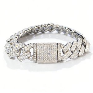 Panzerarmband aus 925er Silber 12mm voll besetzt mit funkelnden Moissanit Steinen