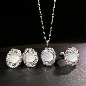 Ensemble de bijoux exquis en calcédoine argentée avec collier, boucles et bague