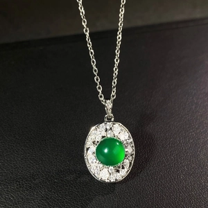 Collier en argent S925 avec pendentif ovale en pierre verte et diamants zircons