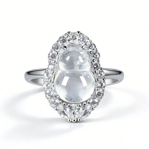 Bague réglable en argent avec pendentif calebasse effet givré et cristaux sertis