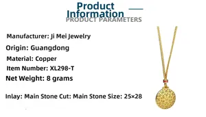 Vue détaillée du collier pendentif mandala doré avec spécifications de taille 25x28mm