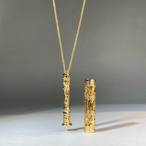 Collier Pendentif Bouddha en Cuivre Vintage Plaqué Or pour Hommes Femmes Bijoux Religieux Cylindriques Relief Ajouré Chaîne Tressée