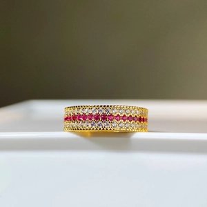 Bague vintage en argent S925 avec cristaux rouges et blancs et finition plaquée or