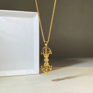 18K gold-plated Vajra pendant necklace with sparkling pavé crystals and wheat chain
