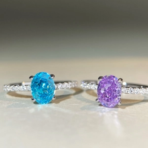 S925 Argent Sterling Coupe Ovale Bleu Violet Strass Bague pour Femme Élégante Quatre Griffes Incrustée Bijoux de Luxe