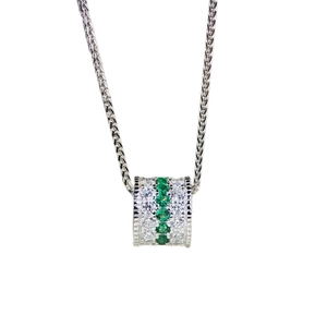 Pendentif cylindre luxueux en argent S925 serti de gemmes vertes et blanches