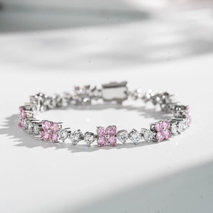 Bracciale quadrifoglio in argento S925 con zirconi rosa e bianchi brillanti e fini