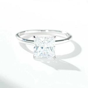 Bague solitaire en moissanite 2ct coupe princesse en argent S925 plaqué or jaune 18K