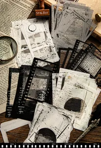 Primo piano di pellicole vintage e adesivi PET per scrapbooking e diari fai-da-te
