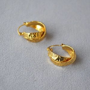 Vintage hammered texture gold plated brass hoop earrings with elegant cross ring design