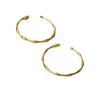 Polished gold bamboo texture hoop earrings with minimalist 925 silver needle design