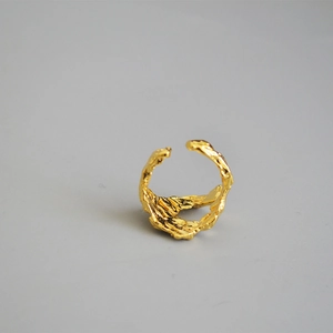 Vintage irregular molten gold rock texture open ring with minimalist modern design