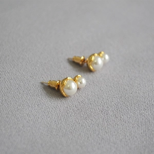 Elegant 925 silver needle double pearl peanut shape stud earrings in gold finish