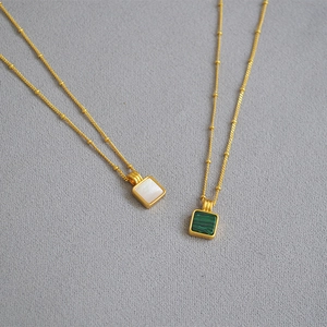 Collier Pendentif Carré Vintage Laiton Plaqué Or Malachite Nacre Chaîne À Billes Satellite Style Français Pour Femmes