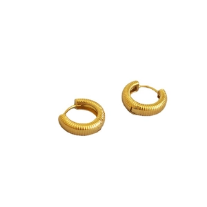 French design brass gold-plated hoop earrings with elegant textured thread pattern