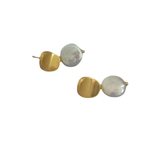 French vintage baroque pearl earrings with matte gold irregular geometric design