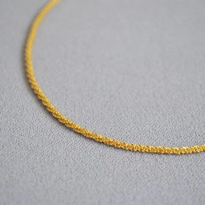 Chic 18k gold plated minimalist choker necklace with sparkling fine spiral chain design