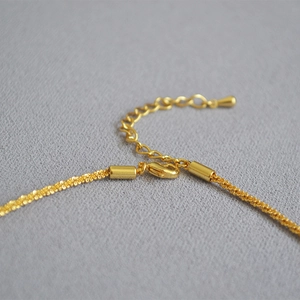 Minimalist 18k gold plated choker necklace with secure lobster clasp and adjustable link chain