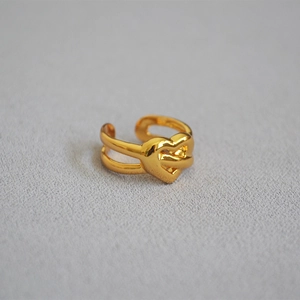 Gold-plated heart ring with twisted double-layer band and polished open-front design