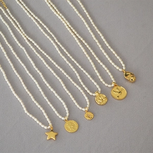 French Vintage Freshwater Rice Artificial Pearl Necklace With Brass Gold Plated Coin Pendant Elegant Choker For Women