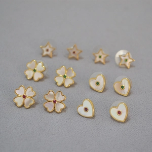 Boucles d'Oreilles Clous Japonaises Minimalistes Trèfle Cœur Étoile Avec Tige en Argent Sterling 925 Laiton Plaqué Or Nacre Zircone Bijoux pour Femmes