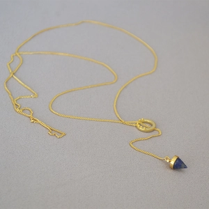 Vintage brass Y-shaped necklace with blue lapis lazuli cone pendant in golden finish