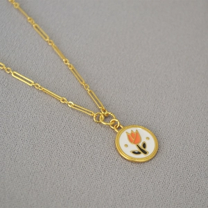 Vintage Brass Gold Plated Handmade Enamel Tulip Coin Pendant Necklace For Women Retro Floral Paperclip Chain Jewelry Gift