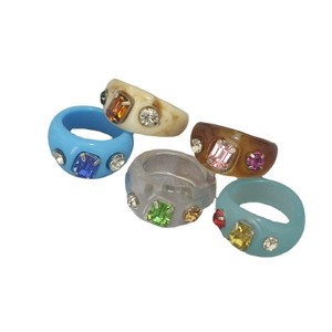 5-piece colorful resin ring set with rectangle gemstones and sparkly rhinestone accents