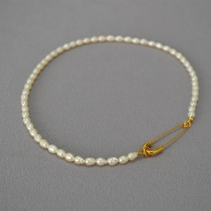 Freshwater Rice Artificial Pearl Necklace Creative Gold Alloy Safety Pin Clasp Elegant Fashion Jewelry For Women