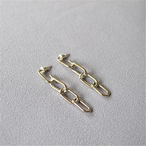 Minimalist metal chain link drop earrings for women with high street fashion style
