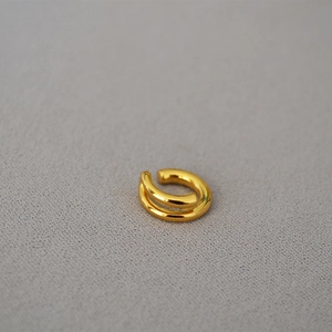 Minimalist double layer gold ear cuff with high polish finish for non-pierced ears