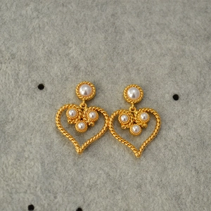 Vintage French heart-shaped pearl earrings with gold rope texture and 925 silver needles