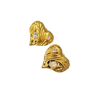 Retro gold heart stud earrings with zircon stones and wrinkled texture for women