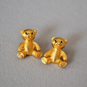 Cute golden striped teddy bear stud earrings made of 925 silver needles for women