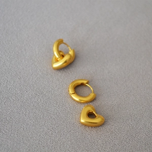 Orecchini a cuore grossi placcati in oro con ciondoli 3D rimovibili per donne