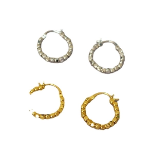 Créoles minimalistes en laiton doré et argenté avec perles métalliques à facettes