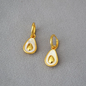 Minimalist gold-plated pear-shaped fruit earrings with white mother-of-pearl inlay