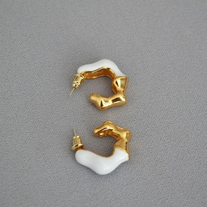 Artistic gold and white enamel irregular wave stud earrings with 925 silver needles