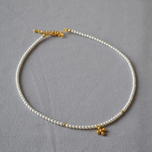 Elegant French Style Faux Glass Artificial Pearl Necklace With Alloy Cross Pendant Minimalist Clavicle Chain For Women