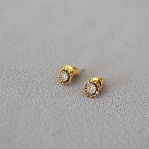 Exquisite sunflower stud earrings with blue zircon and gold plated 925 silver needles