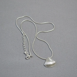 Vintage shell pendant necklace in silver with a minimalist snake chain for women