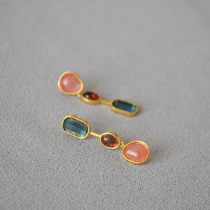 Vintage 925 silver needle drop earrings with triple colorful crystals in gold matte finish