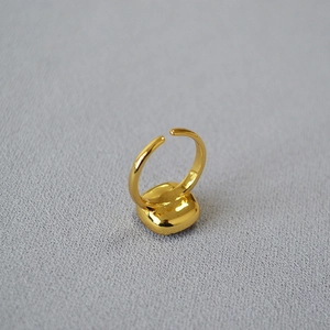 Vintage style gold adjustable ring with a bold faceted square stone for women