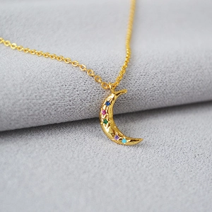 Exquisite Brass Gold Plated Crescent Moon Pendant Necklace With Colorful Zirconia Minimalist Clavicle Chain Jewelry For Women