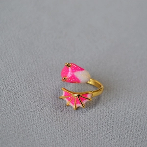 Exaggerated pink enamel dinosaur wing adjustable ring in gold-plated alloy