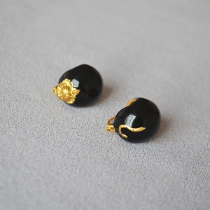 Vintage gold embossed tiger head and black enamel oval stud earrings for women