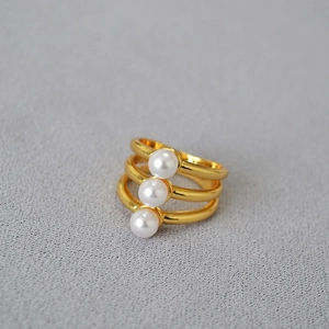 Triple Layered Brass Ring With Faux Artificial Pearls Gold Plated Minimalist Geometric Finger Jewelry For Women Elegant