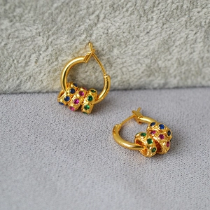 Boucles d'oreilles créoles vintage en laiton doré avec perles amovibles en zircon