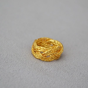Vintage woven twist band ring in gold-plated brass with hollow braided texture design